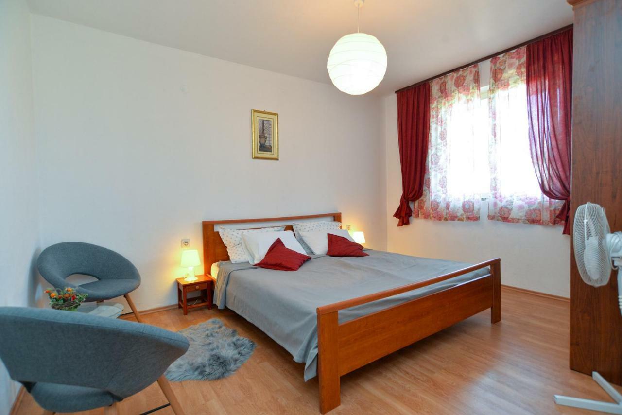 Apartment Pineta 1817 Fažana Exteriör bild